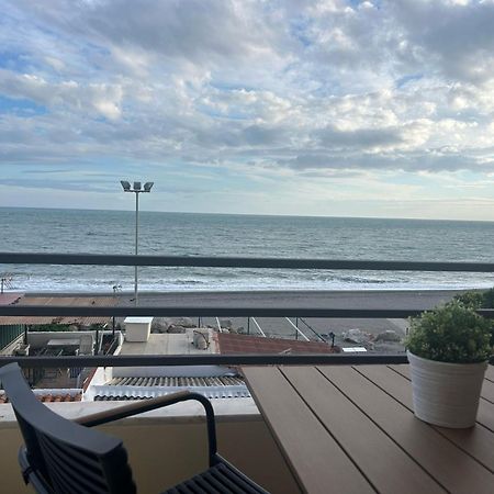 Maravilloso Apartamento En Primera Linea De Playa Con Vistas Al Mar En Caleta De Velez 2 D Buitenkant foto