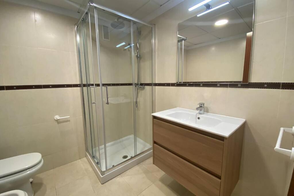 Maravilloso Apartamento En Primera Linea De Playa Con Vistas Al Mar En Caleta De Velez 2 D Buitenkant foto