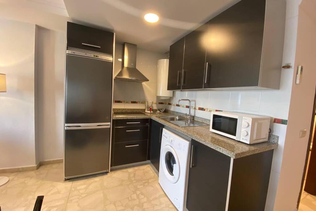 Maravilloso Apartamento En Primera Linea De Playa Con Vistas Al Mar En Caleta De Velez 2 D Buitenkant foto