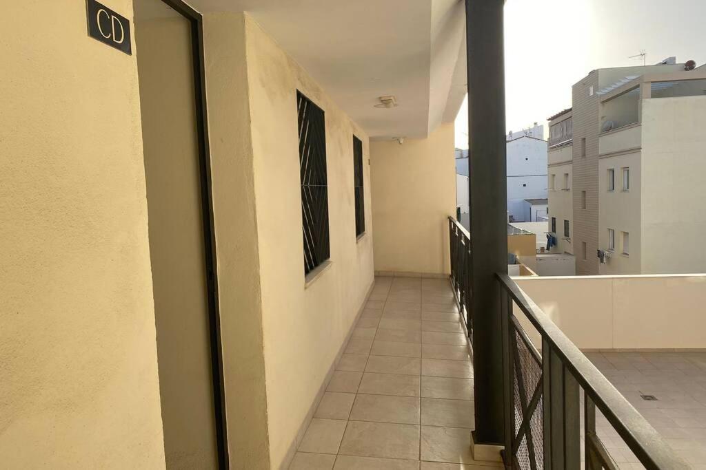 Maravilloso Apartamento En Primera Linea De Playa Con Vistas Al Mar En Caleta De Velez 2 D Buitenkant foto